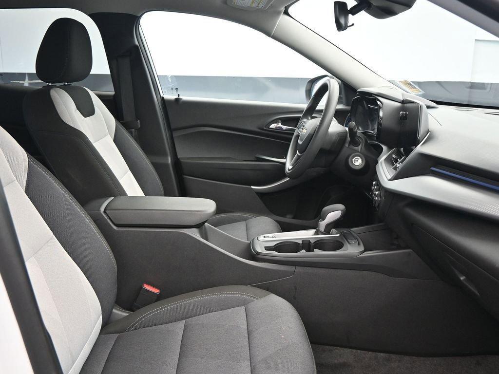 used 2025 Chevrolet Trax car, priced at $19,990