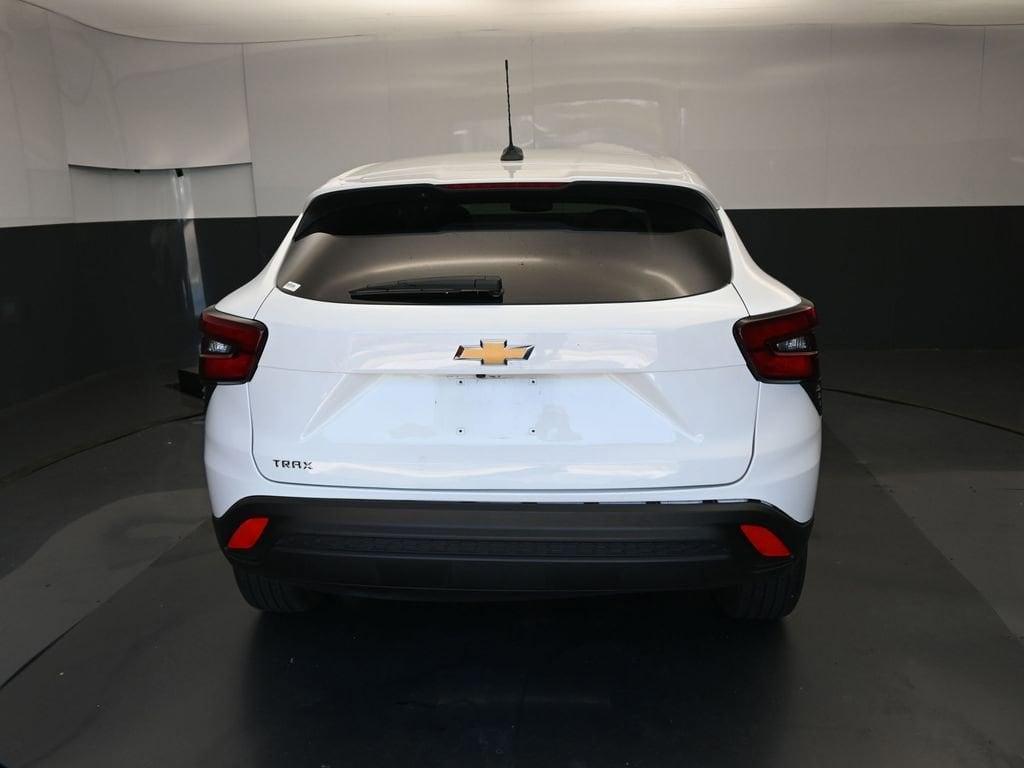 used 2025 Chevrolet Trax car, priced at $19,990