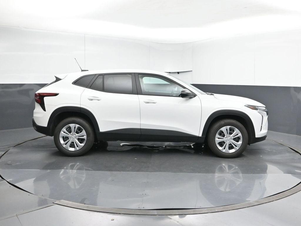 used 2025 Chevrolet Trax car, priced at $19,990