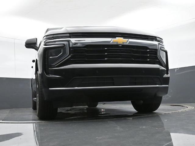 new 2025 Chevrolet Suburban car, priced at $60,590