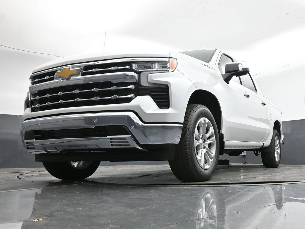 new 2025 Chevrolet Silverado 1500 car, priced at $60,610