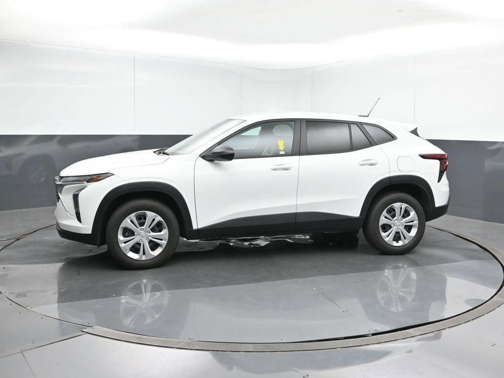 used 2025 Chevrolet Trax car, priced at $19,990