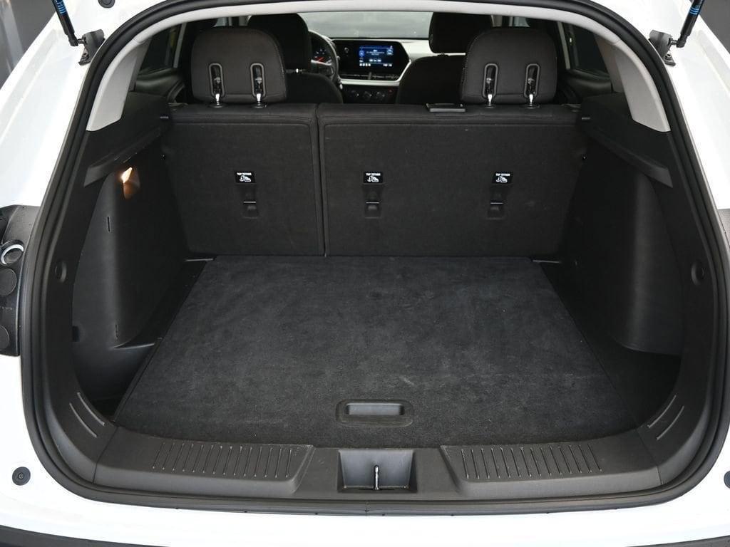 used 2025 Chevrolet Trax car, priced at $19,990