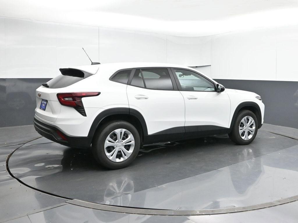 used 2025 Chevrolet Trax car, priced at $19,990