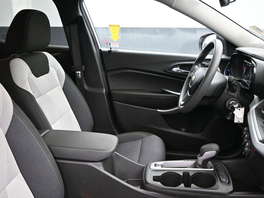 used 2025 Chevrolet Trax car, priced at $19,990