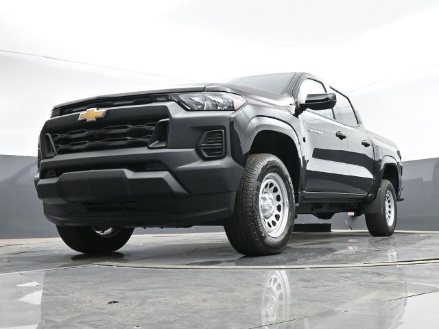 new 2024 Chevrolet Colorado car, priced at $35,925