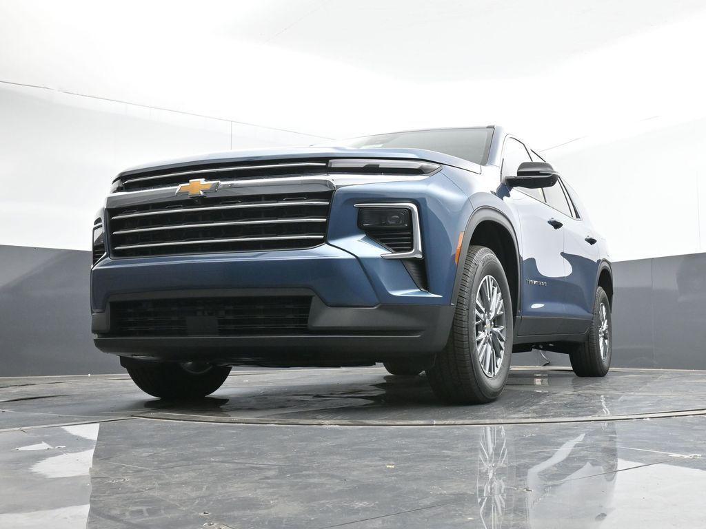 new 2025 Chevrolet Traverse car, priced at $42,595