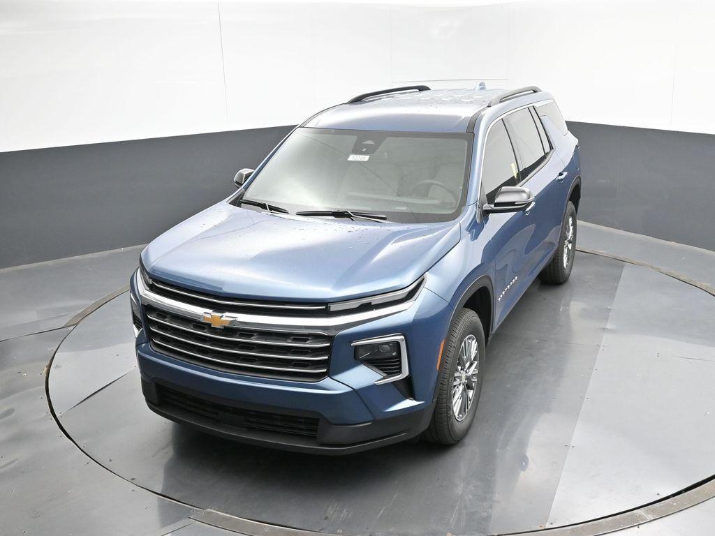 new 2025 Chevrolet Traverse car, priced at $42,595
