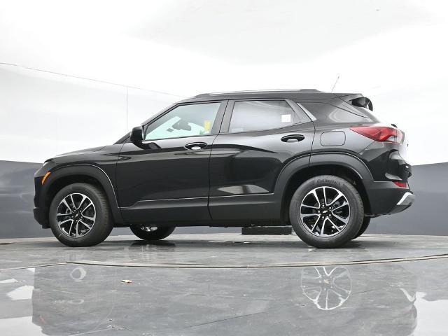 new 2025 Chevrolet TrailBlazer car, priced at $26,340