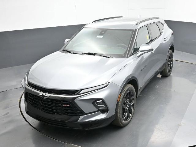 new 2025 Chevrolet Blazer car