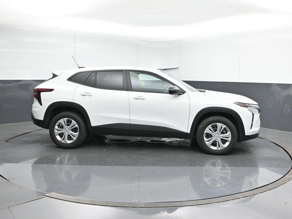 used 2025 Chevrolet Trax car, priced at $19,990