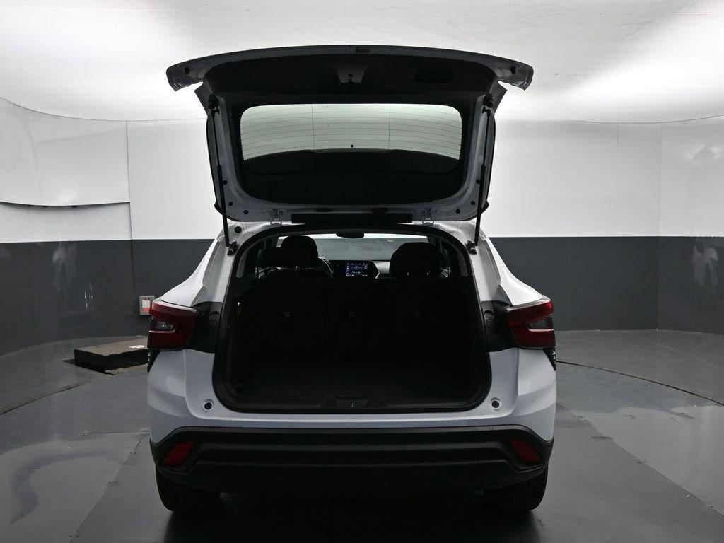 used 2025 Chevrolet Trax car, priced at $19,990