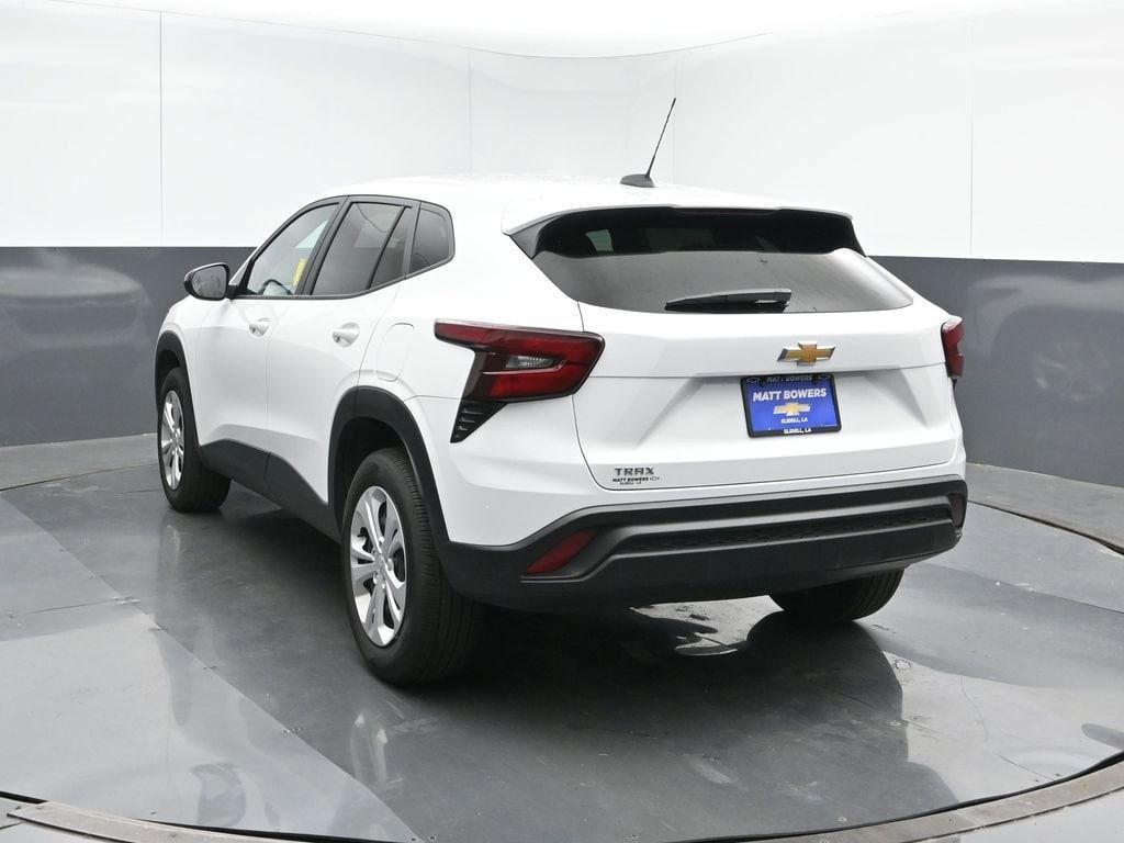 used 2025 Chevrolet Trax car, priced at $19,990