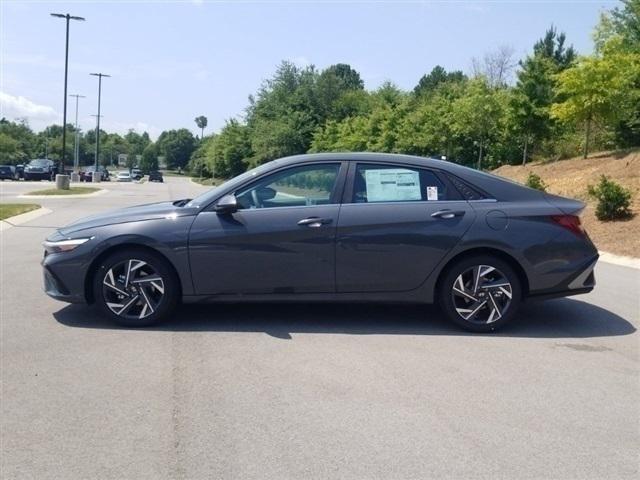 new 2024 Hyundai Elantra car, priced at $23,545