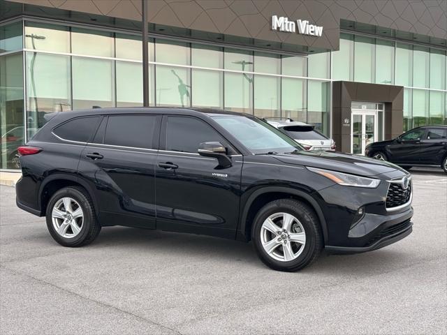 used 2021 Toyota Highlander Hybrid car, priced at $27,981
