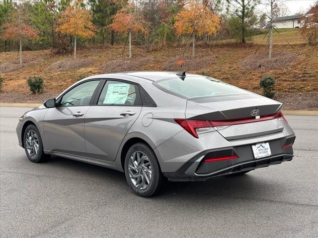 new 2025 Hyundai Elantra HEV car, priced at $26,266