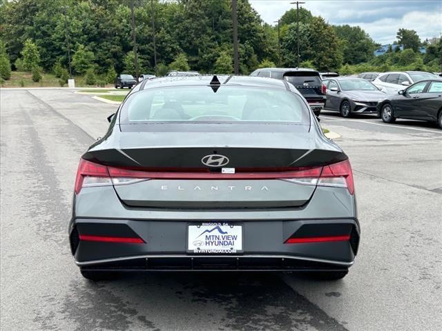 new 2024 Hyundai Elantra car, priced at $23,005