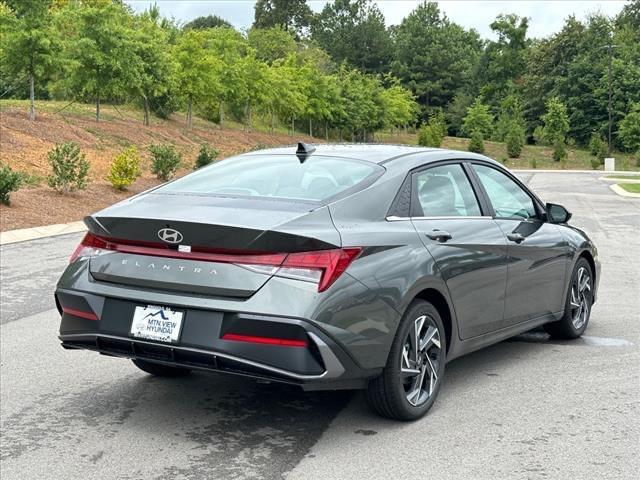 new 2024 Hyundai Elantra car, priced at $23,005