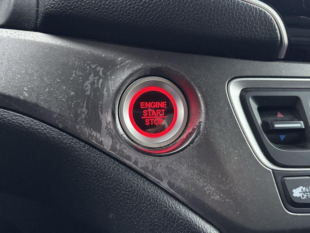 used 2021 Honda Pilot car, priced at $23,045