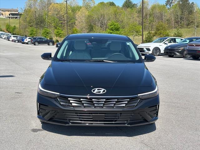 new 2025 Hyundai Elantra car, priced at $29,312
