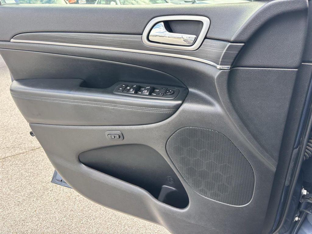 used 2020 Jeep Grand Cherokee car, priced at $18,866