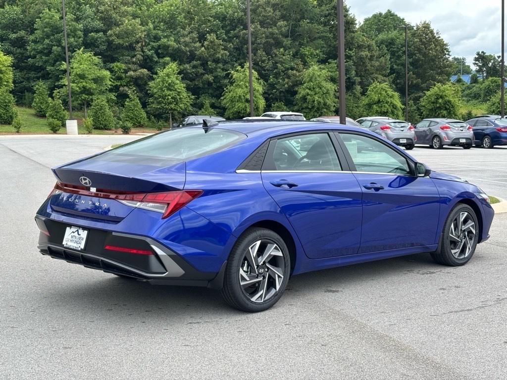 new 2025 Hyundai Elantra car, priced at $25,042