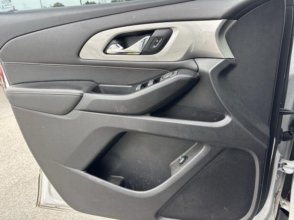used 2019 Chevrolet Traverse car, priced at $16,608
