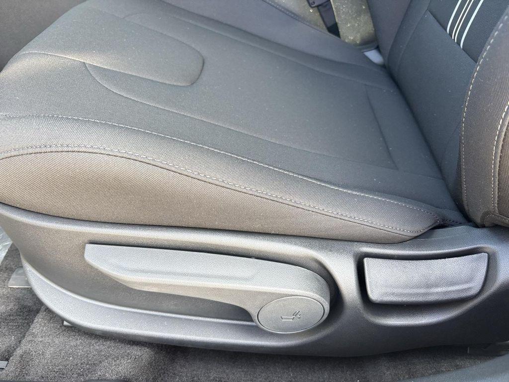 new 2025 Hyundai Elantra car, priced at $22,660