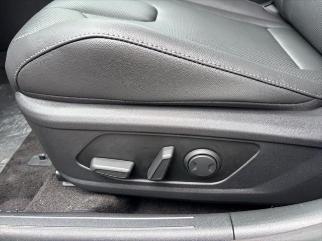 new 2025 Hyundai Elantra car, priced at $29,392