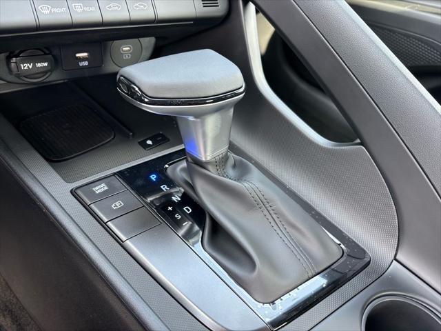 new 2025 Hyundai Elantra car, priced at $22,926