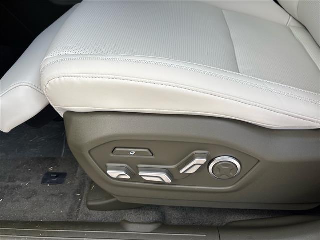 new 2025 Hyundai Santa Fe car, priced at $44,350