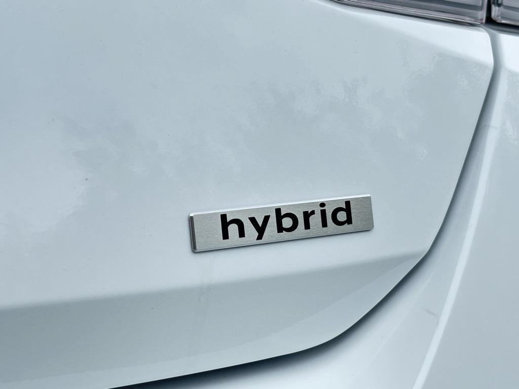 new 2025 Hyundai Elantra car, priced at $27,819