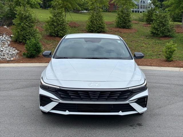 new 2025 Hyundai Elantra car, priced at $27,569