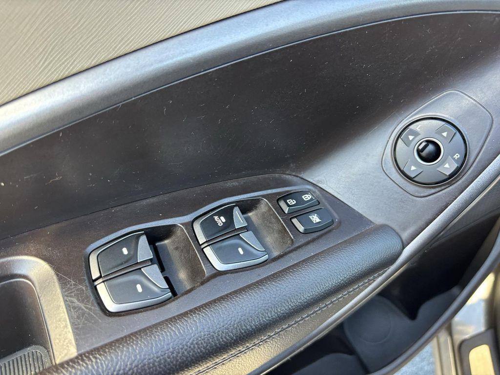used 2013 Hyundai Santa Fe car, priced at $9,290