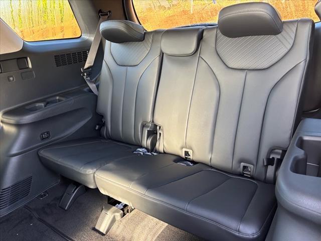 new 2025 Hyundai Palisade car, priced at $42,401