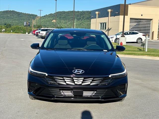 new 2024 Hyundai Elantra car, priced at $23,470