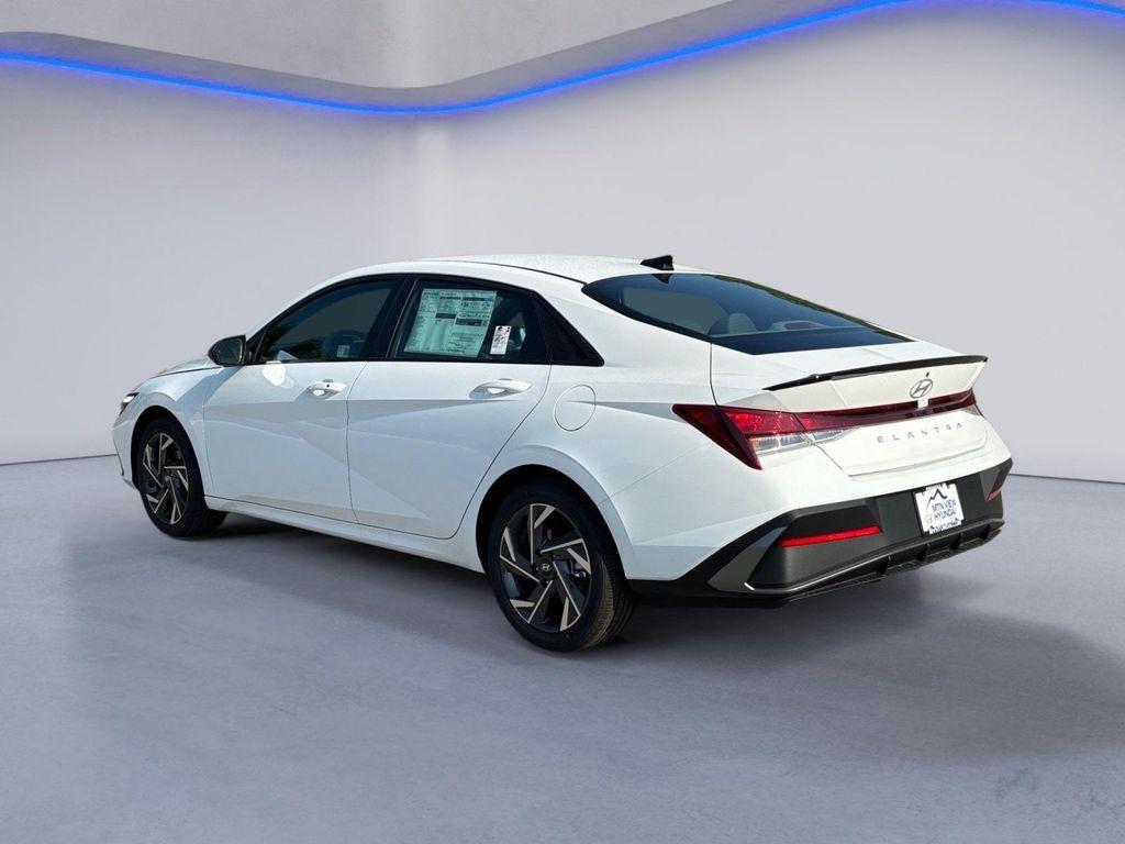 new 2025 Hyundai Elantra car, priced at $23,006
