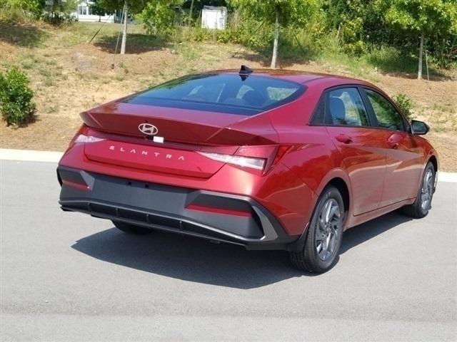 new 2024 Hyundai Elantra car, priced at $21,765