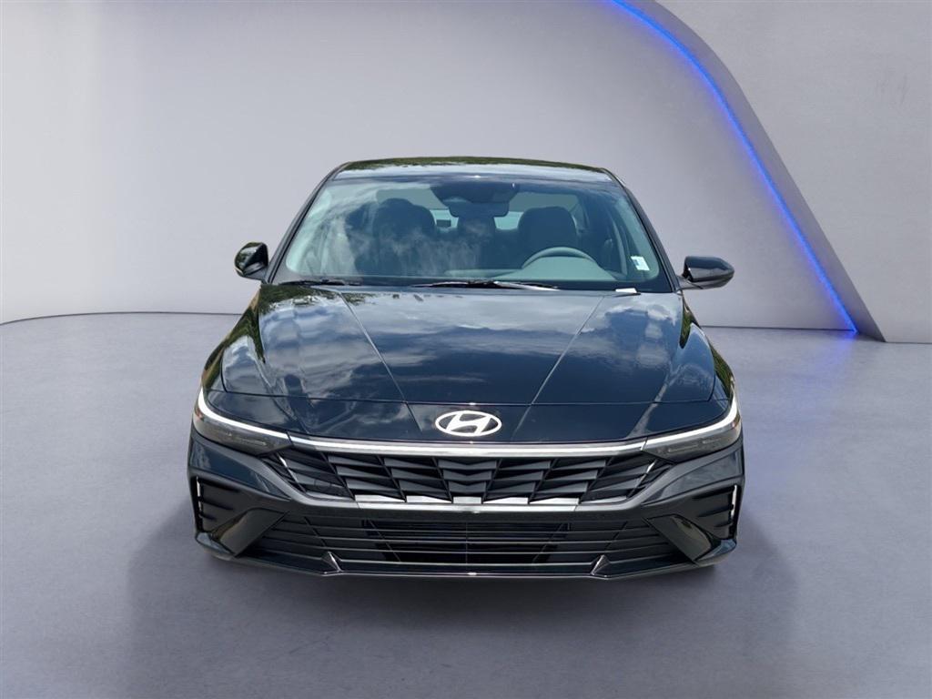 new 2025 Hyundai Elantra car, priced at $22,553