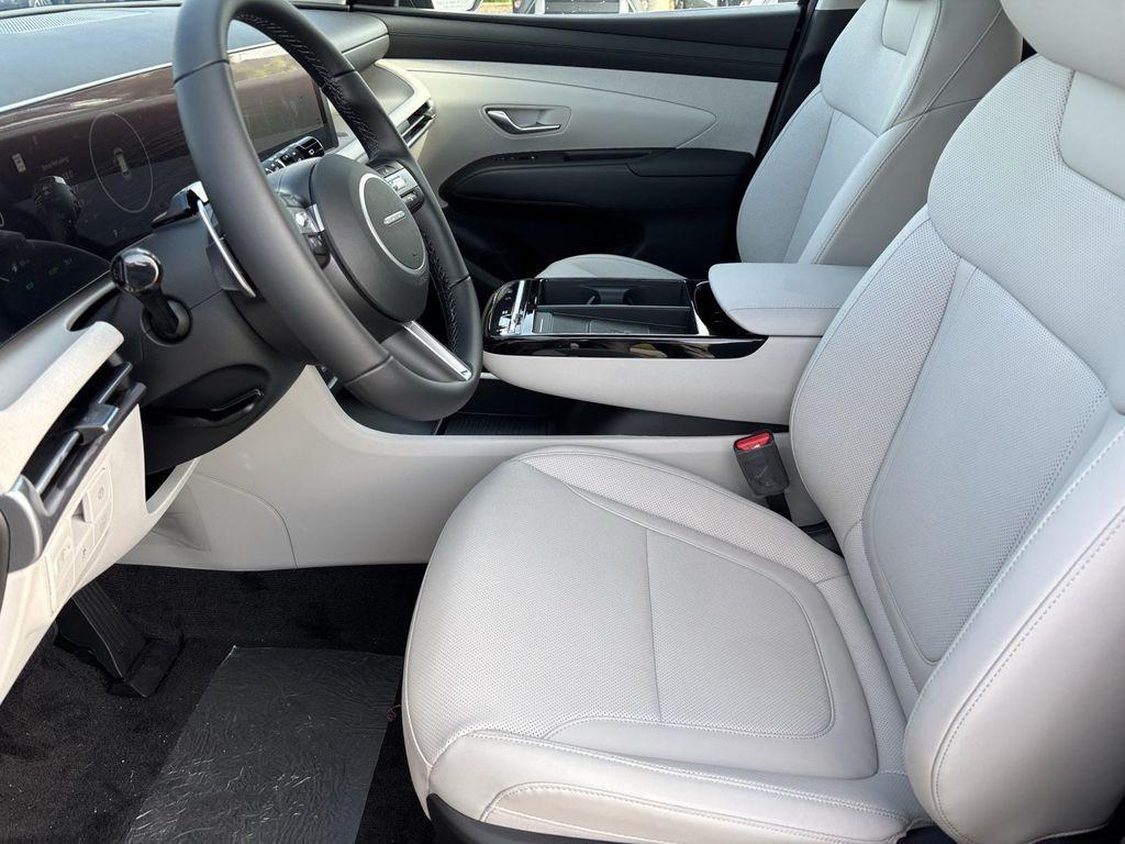 new 2025 Hyundai TUCSON Hybrid car, priced at $35,527