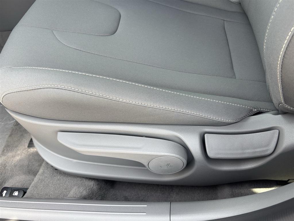 new 2025 Hyundai Elantra car, priced at $22,628