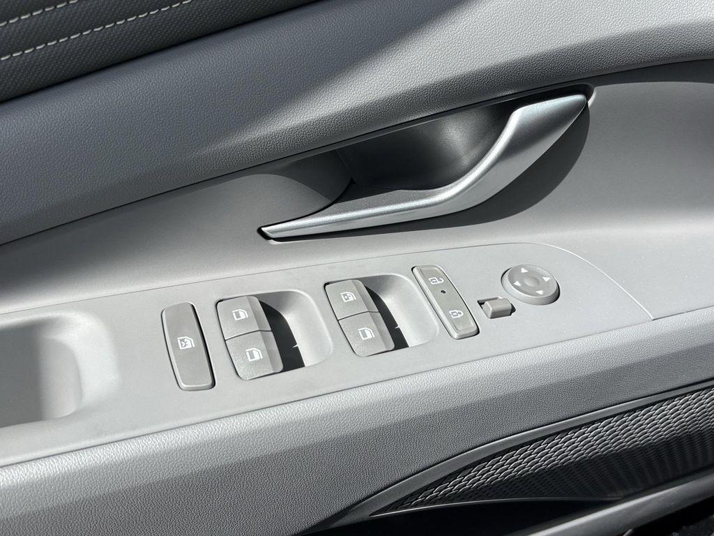 new 2025 Hyundai Elantra car, priced at $24,885