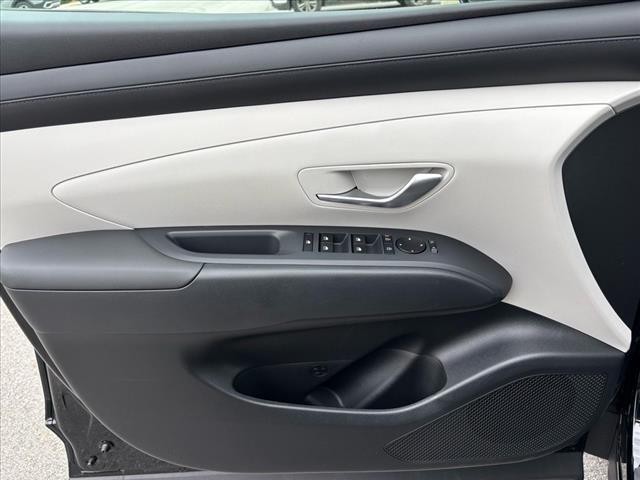 new 2025 Hyundai Tucson car, priced at $28,574