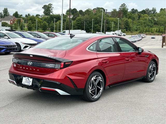 new 2024 Hyundai Sonata car, priced at $27,265