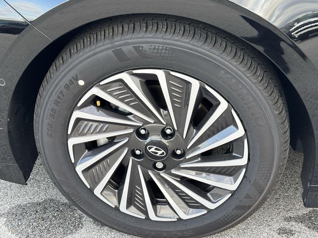 new 2025 Hyundai Sonata Hybrid car, priced at $36,535