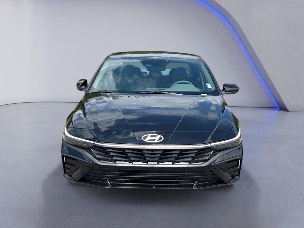 new 2025 Hyundai Elantra car, priced at $22,478