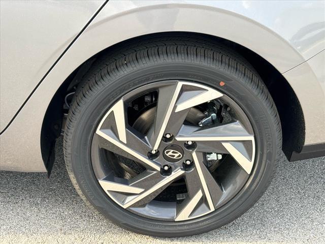 new 2025 Hyundai Elantra car, priced at $29,517