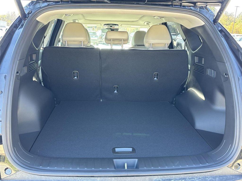 new 2025 Hyundai TUCSON Hybrid car, priced at $35,895