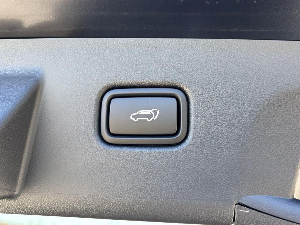 new 2025 Hyundai TUCSON Hybrid car, priced at $35,895