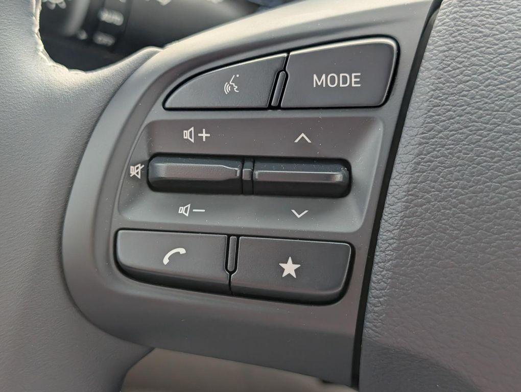 new 2025 Hyundai Venue car, priced at $23,406